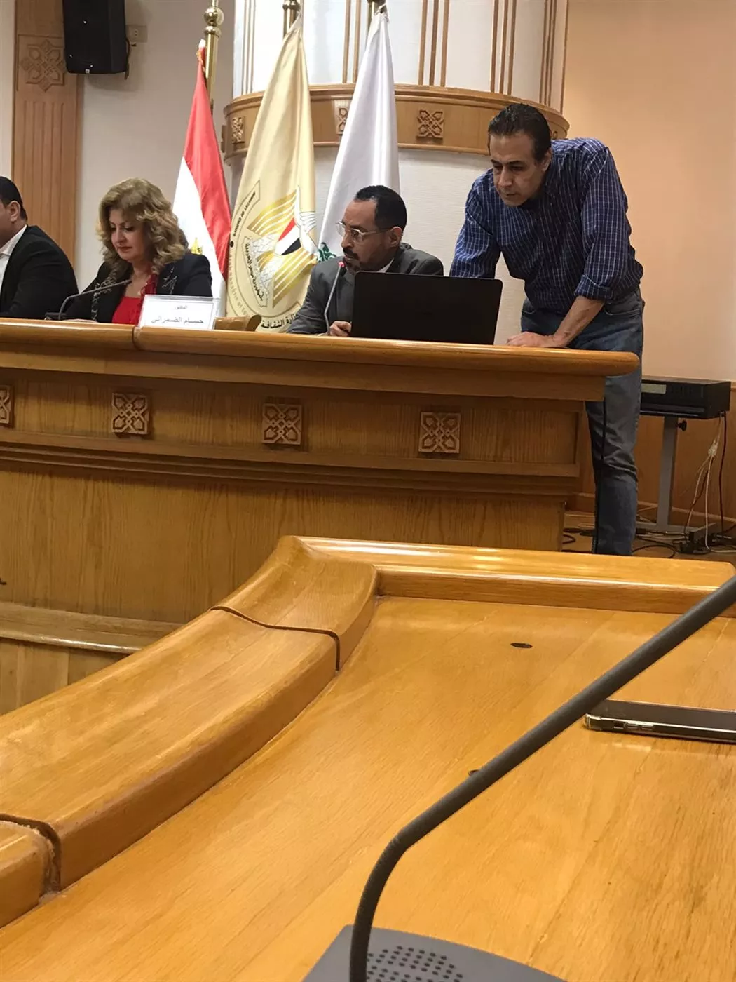 جانب من الندوة