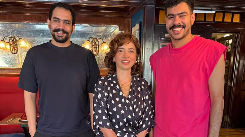أحمد رمزي يخوض البطولة الأولى مع ساندرا نشأت وهادي بسيوني