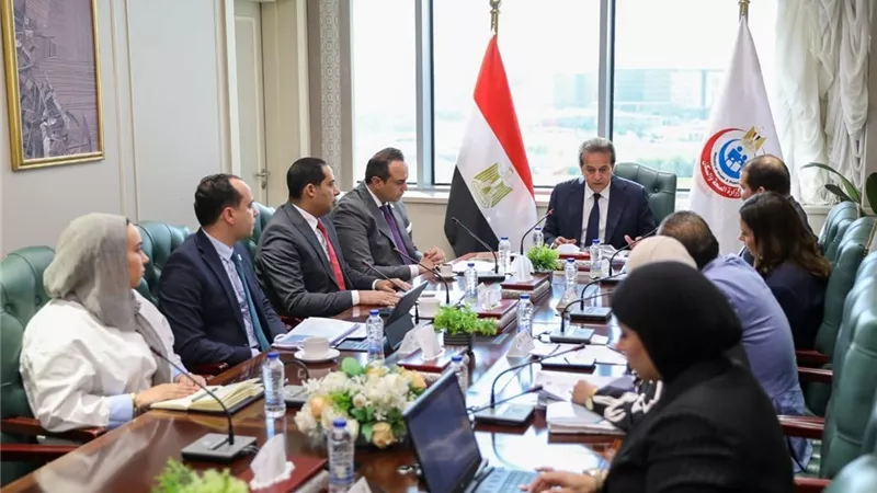 توجيهات حكومية بتفعيل عمل لجنة التحديث الفوري لقوائم الأدوية المتغيرة