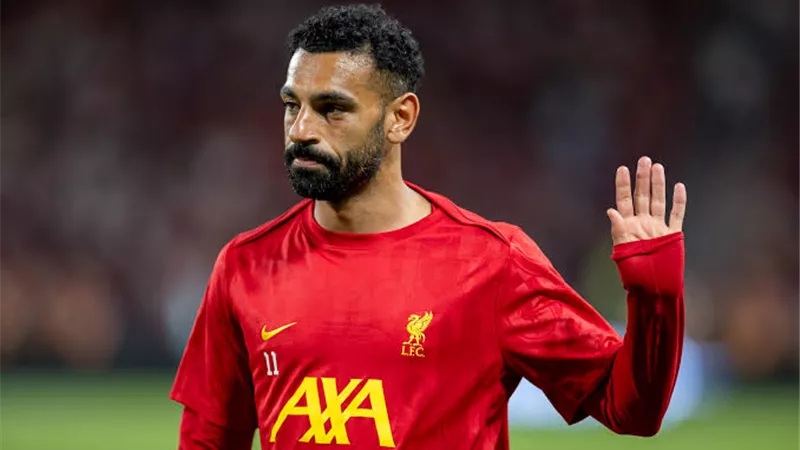 محمد صلاح يحرج يويفا بسؤال عن ملابسات استشهاد سليمان العبيد