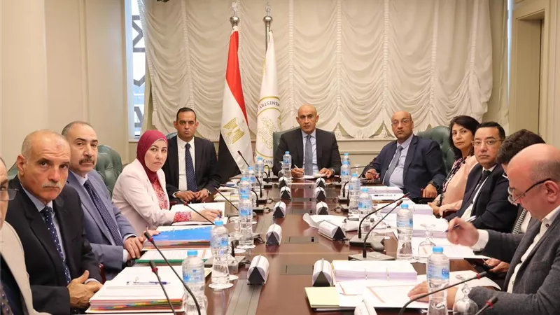 6 قرارات في اجتماع صندوق دعم وتمويل المشروعات التعليمية بحضور وزير التعليم