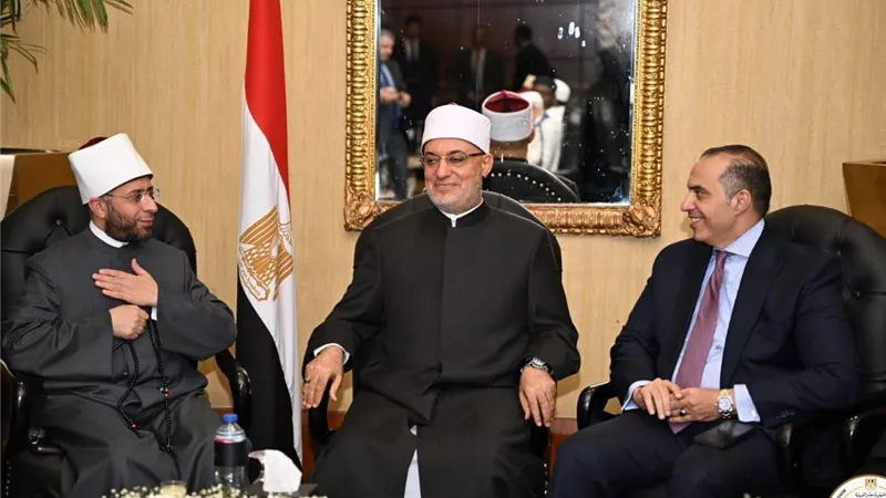 المستشار محمود فوزي يشهد الجلسة الختامية من المؤتمر العالمي العاشر للإفتاء