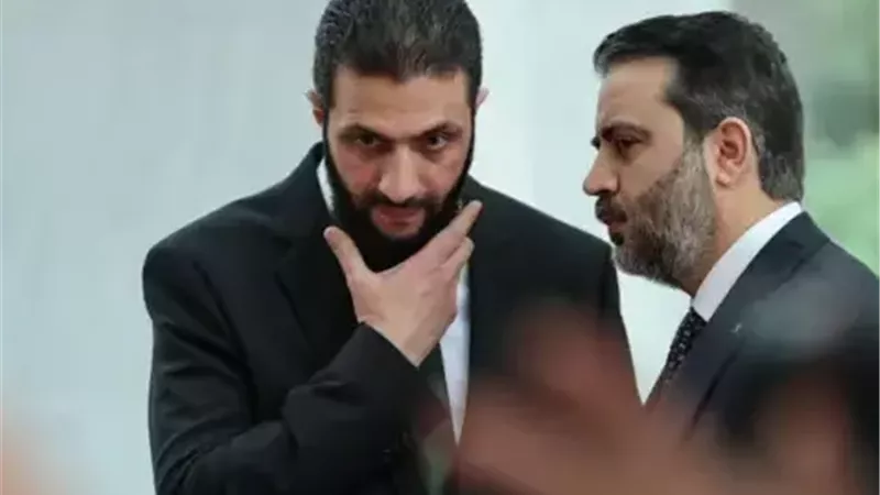 أول تعليق لحكومة سوريا بعد الهجمات الإسرائيلية على حمص واللاذقية