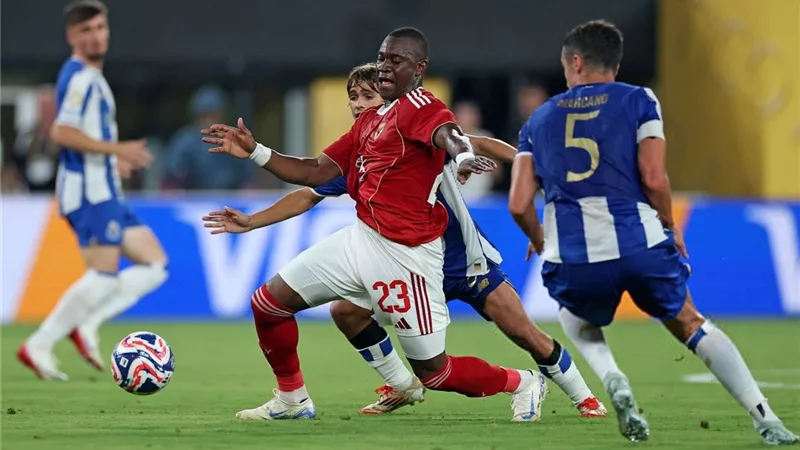 فالنسيا الإسباني يطلب التعاقد مع أليو ديانج|تفاصيل