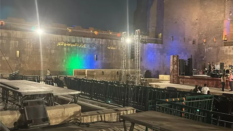 فتحي سلامة والتهامي وطارق العربي طرقان يلتقون جمهور القلعة في أمسية فنية