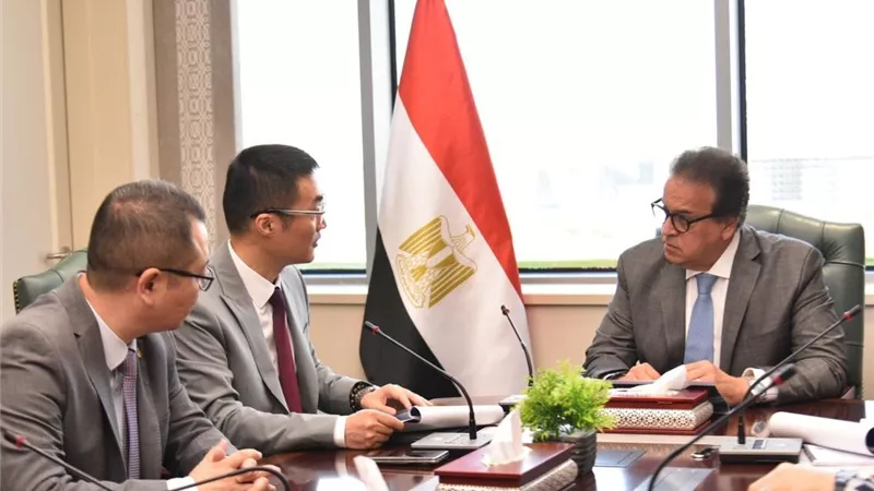  وزير الصحة يبحث مع رئيس «هواوي» العالمية تعزيز التعاون في الذكاء الاصطناعي والتحول الرقمي