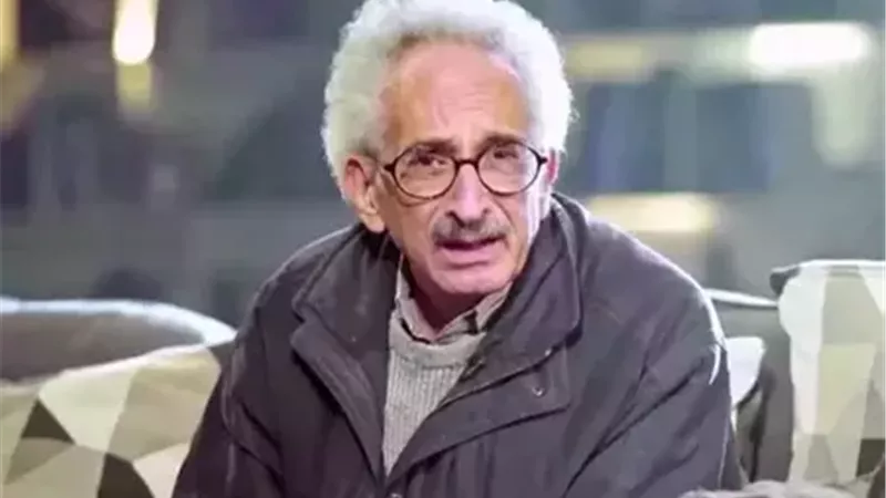 وصف الرئيس السيسي بالشخصية الوطنية الكبيرة.. صنع الله إبراهيم المعارض كما ينبغي أن يكون
