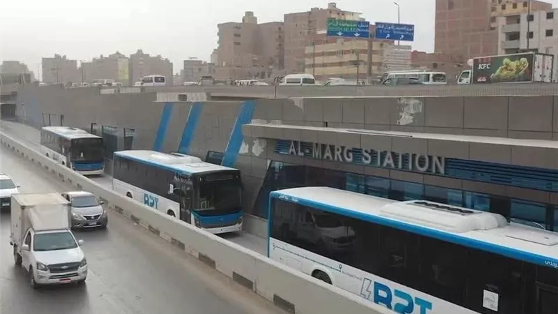 إشادة واسعة.. «النقل» تنشر أراء المواطنين بخدمة الأتوبيس الترددي