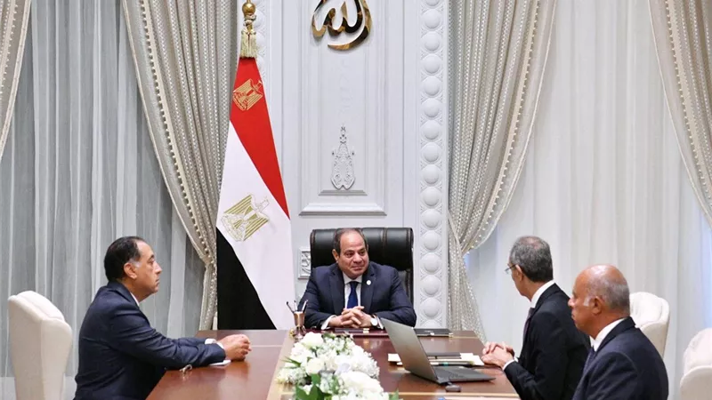  الرئيس السيسي يوجه بوضع استراتيجيات واضحة لتطبيق الذكاء الاصطناعي