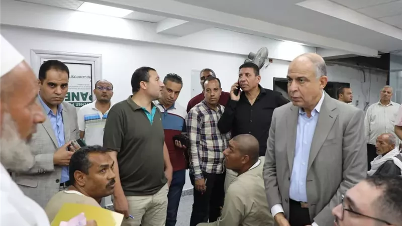 في استجابة سريعة..محافظ المنيا يوقع عقد تقنين أراضي أملاك الدولة لأحد المواطنين