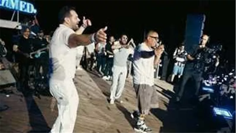 عمرو دياب يوجه رسالة لـ أحمد حلمي وعمرو يوسف بعد حفل العلمين 