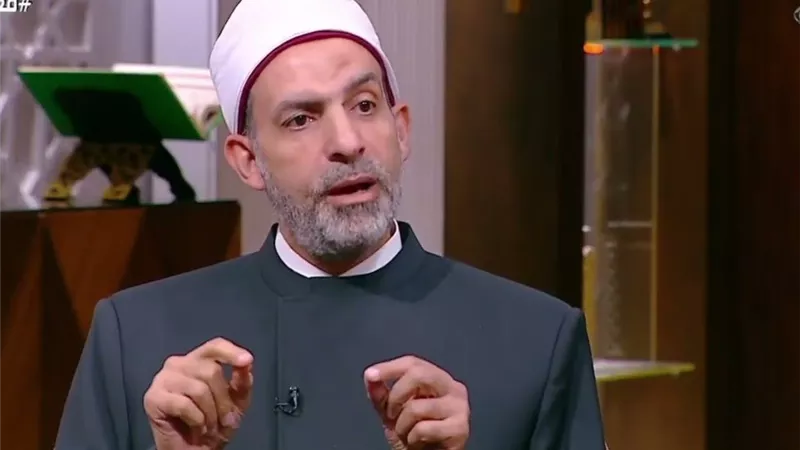 أمين الفتوى يوضح حكم عمل المرأة دون موافقة زوجها |فيديو