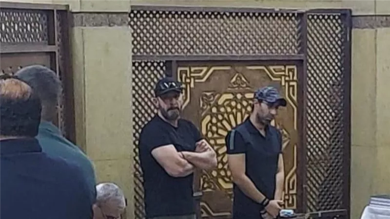 أحمد السقا أبرز الحضور.. نجوم الفن في عزاء مدير التصوير تيمور تيمور