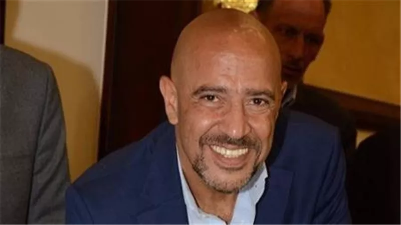 أشرف عبد الباقي  يفوز بجائزة الإبداع والتميز بمهرجان همسة للآداب والفنون 