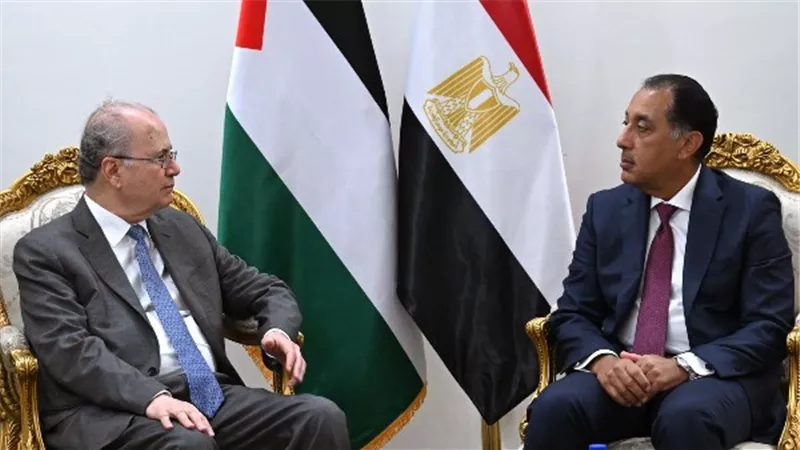 القاهرة الإخبارية: زيارة رئيس الوزراء الفلسطيني لمعبر رفح تحمل رسائل متعددة