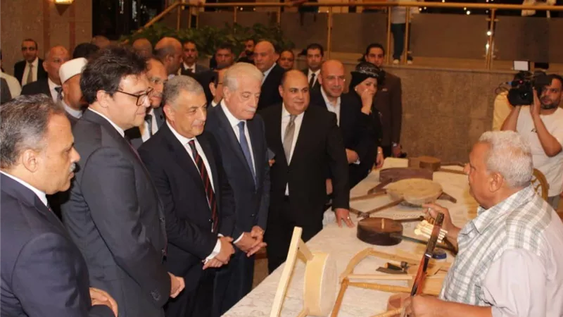 وزير الثقافة ومحافظ الإسماعيلية يفتتحان ملتقى السمسمية القومي الثالث ويكرمان رموز الفن