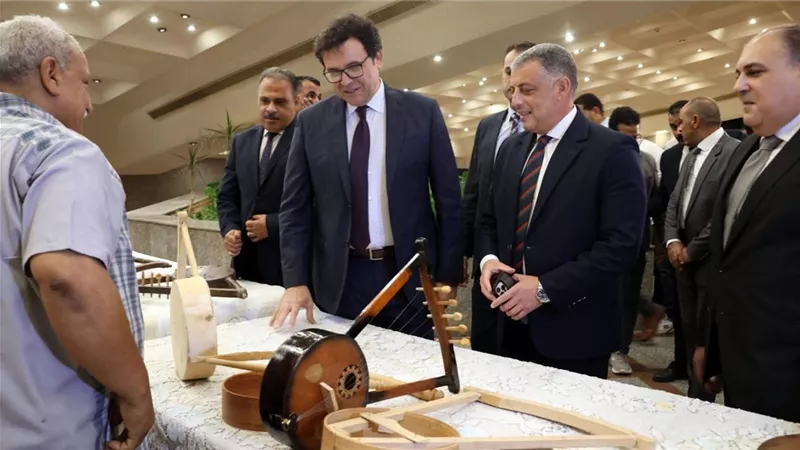وزير الثقافة ومحافظ الإسماعيلية يفتتحان ملتقى السمسمية القومي ويحتفيان بتسجيلها في اليونسكو