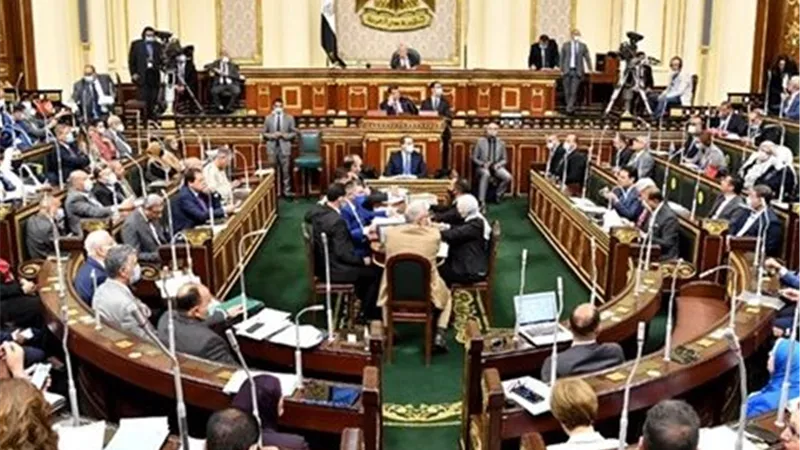 مقترح أمام البرلمان لإعادة النظر في مواعيد العمل الرسمية في مصر لتصبح من 5 فجرًا إلى 12 ظهرًا 