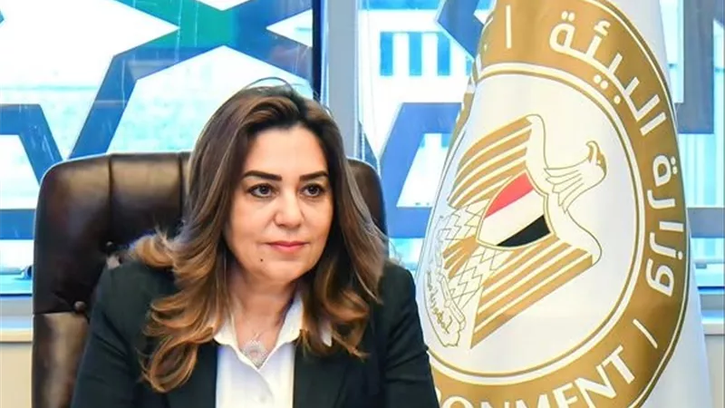 وزيرة التنمية المحلية تطير إلى تركيا للمشاركة في منتدى «صفر مخلفات»