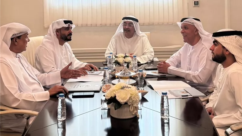 اللجنة العليا لمهرجان أيام الشارقة المسرحية تعقد اجتماعها الأول