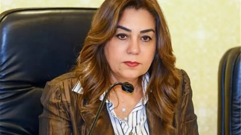 وزيرة البيئة تستعرض جهود التخلص الآمن من المخلفات الإلكترونية