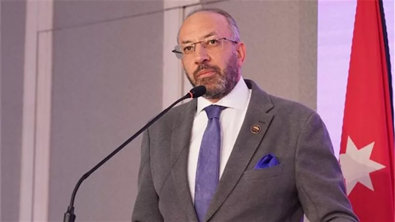 المندوه يكشف.. موعد اجتماع الزمالك مع وزير الإسكان لحل أزمة سحب أرض 6 أكتوبر