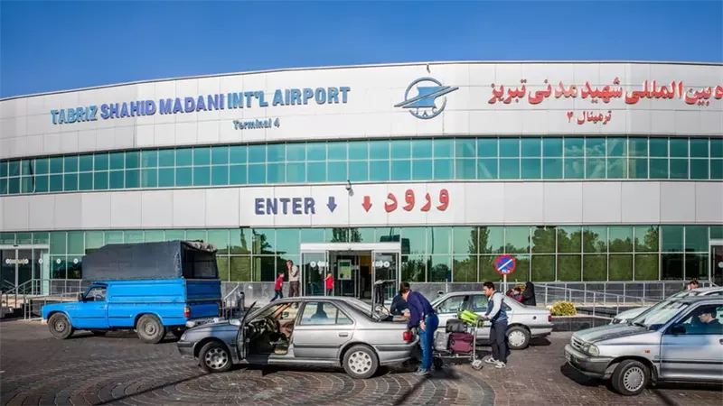 حريق ضخم قرب مطار تبريز غربي إيران
