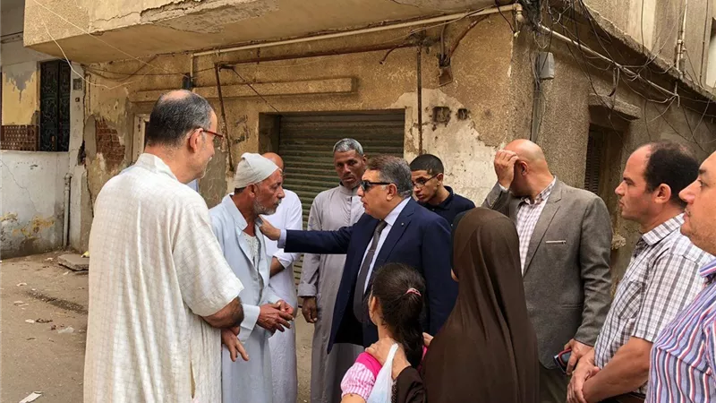 محافظ الدقهلية يوجه بسرعة حل مشكلة مياه الصرف الصحي بمنطقة قولونجيل