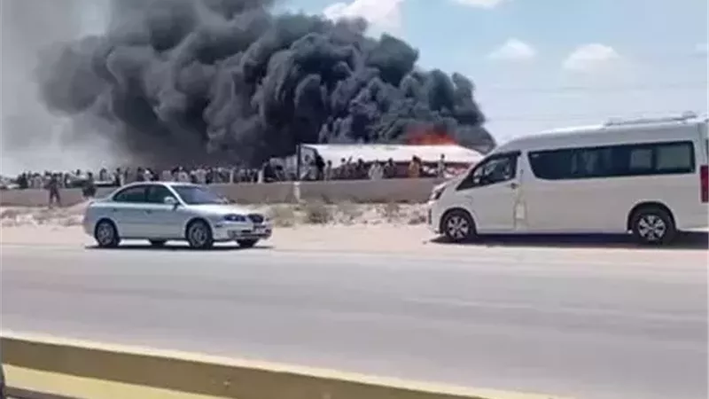 تفحم 4 سيارات وإصابة 20 شخص في حادث على طريق مطروح–الإسكندرية 
