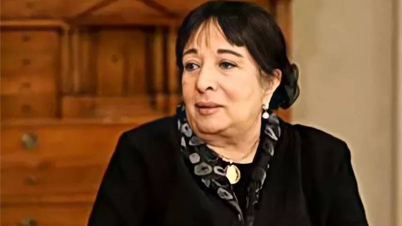 سميرة عبد العزيز تتعرض لأزمة صحية شديدة.. خاص