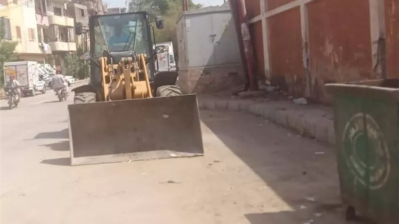 رفع 15 طن قمامة وأتربة في حملات نظافة مكثفة بالأقصر