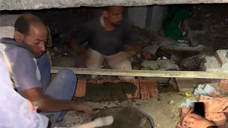 لمنع الجريمة..الجيزة تغلق فتحات أسفل الكباري لعدم استغلالها في أنشطة غير مشروعة