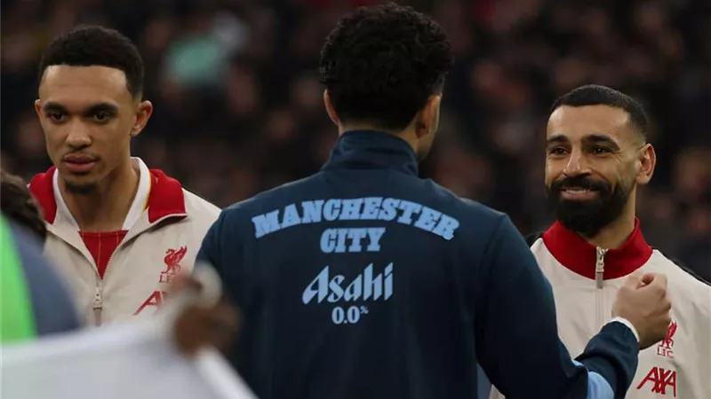 محمد صلاح خارج ترشيحات جائزة جديدة في الدوري الإنجليزي