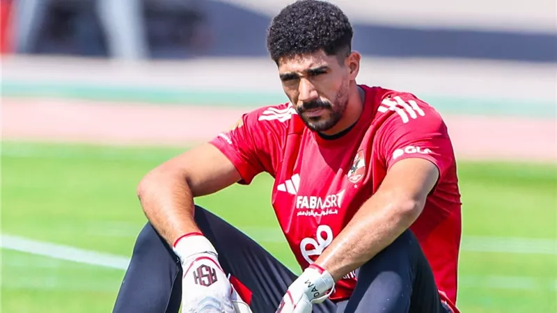 سيحا يعود لقائمة الأهلي ضد سموحة بعد إيقاف الشناوي
