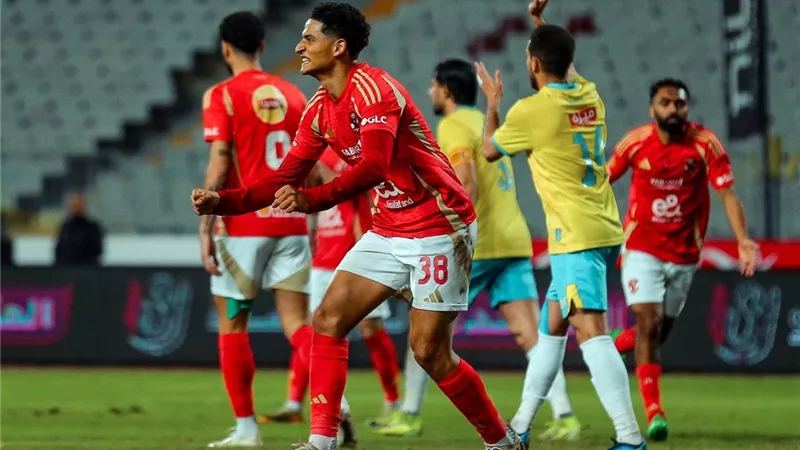 لاعب الأهلي يضغط للرحيل قبل غلق القيد في أوروبا والخليج |خاص