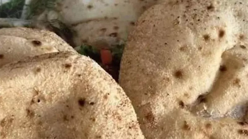من مائدة المصريين إلى أمريكا.. كيف تحوّل «العيش البلدي» إلى تريند عالمي