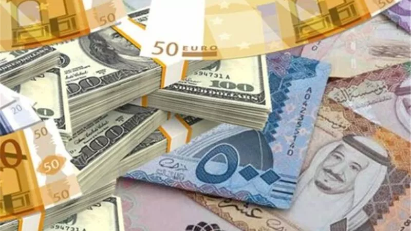 استقرار سعر الريال السعودي والدينار الكويتي أمام الجنيه في بداية الأحد
