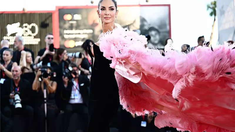 فساتين نراها في مهرجان فينيسيا السينمائي 2025