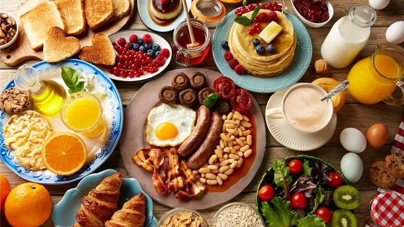وجبة الإفطار.. كيف تحميك من أمراض القلب وارتفاع ضغط الدم؟
