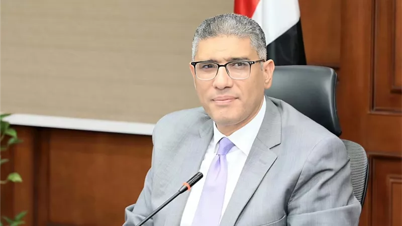 محافظ الجيزة يعتمد حركة تكليفات نواب حي الهرم لتعزيز منظومة العمل