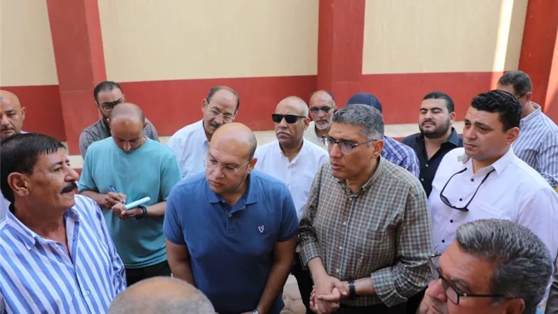 محافظ الجيزة يتفقد محطة رفع الصرف الصحي الرئيسية بمنيل شيحة بأبو النمرس
