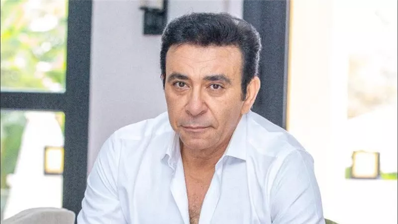  وفاة الإعلامي عاطف كامل