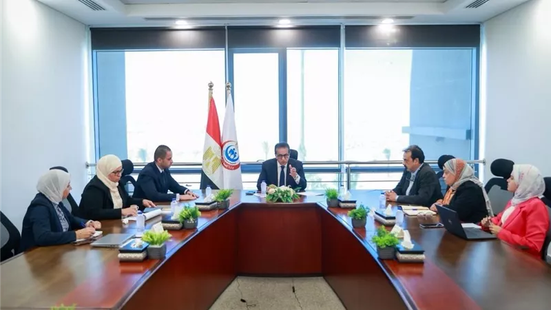 إنشاء قاعدة بيانات لتوزيع أعضاء المهن الصحية بشكل دقيق وفقًا للاحتياجات الفعلية