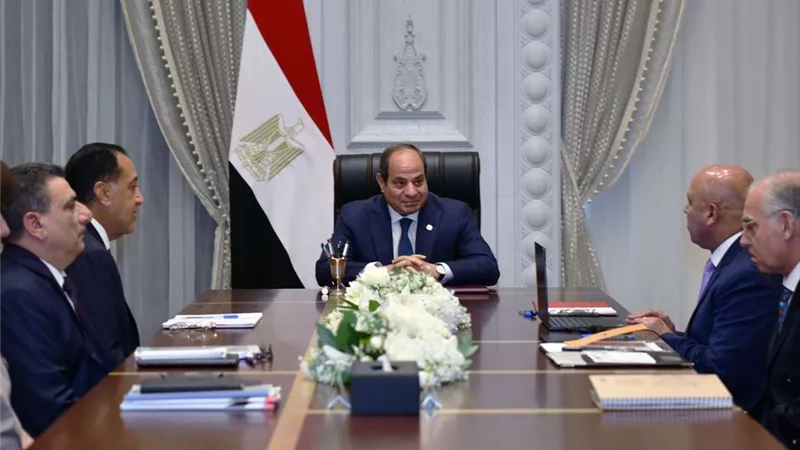 افتتاح خط القطار الكهربائي السريع (السخنة– الإسكندرية– مطروح) يونيو المقبل