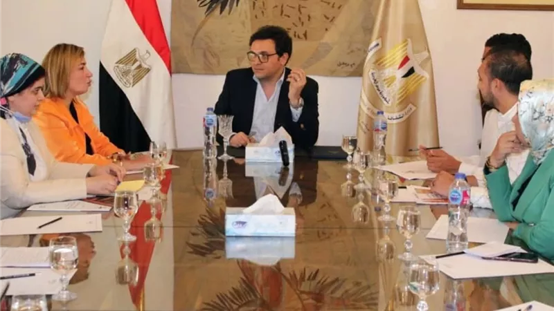 وزير الثقافة: منصة 