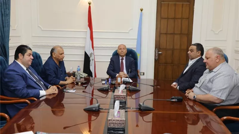حركة تنقلات محدودة في أحياء القاهرة.. والمحافظ: لا مكان لمتجاهلي شكاوى المواطنين