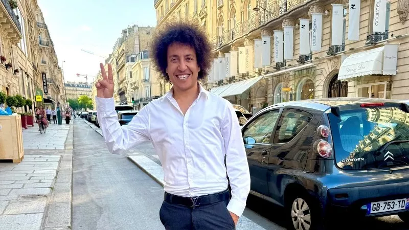 القاهرة تتحرك ولندن تفرج.. البرلمان: «ميدو» حر بعد تدخل الدولة المصرية