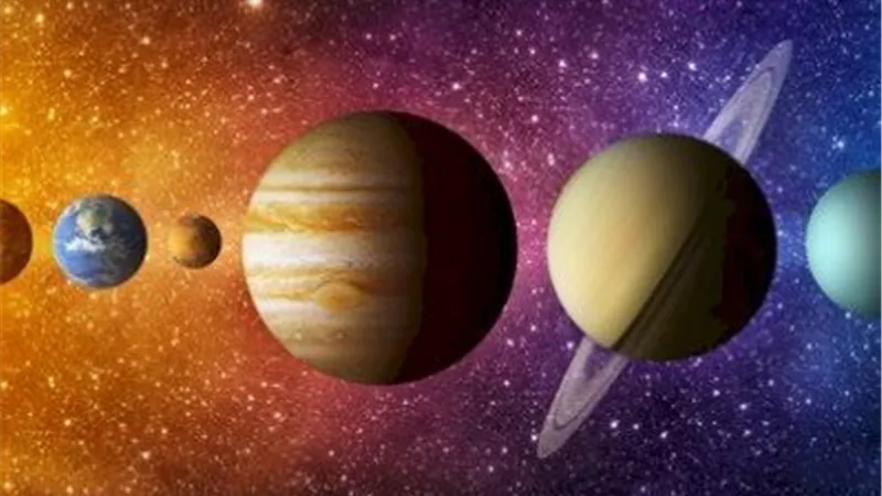 6 كواكب تتلألأ بـ سماء أغسطس في ظاهرة فلكية نادرة