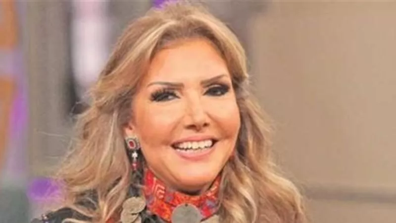 نادية مصطفى لـ 