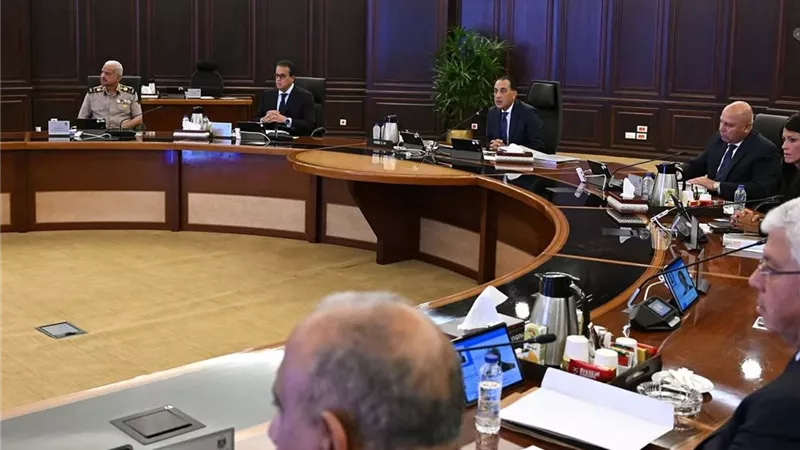 مجلس الوزراء يوافق على 12 قرارًا جديدًا خلال اجتماع الحكومة الأسبوعي